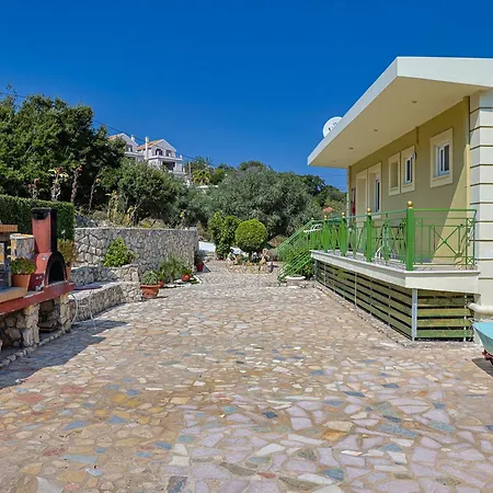 Theano - Family House In Lixouri, Kefalonia *