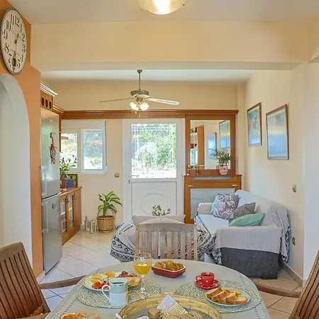 Theano - Family House In Lixouri, Kefalonia Appartamento