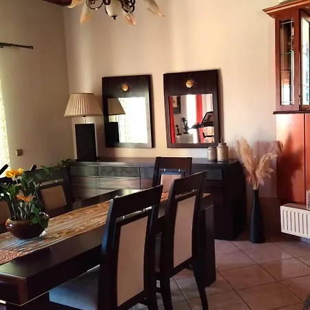 Διαμέρισμα Theano - Family House In Lixouri, Kefalonia *